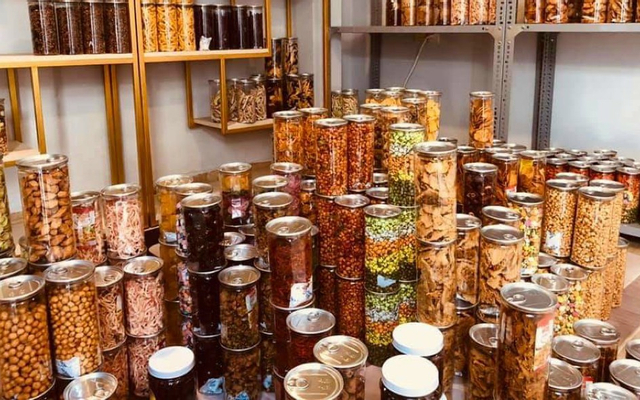 weme-food-o-an-vat-tran-phu