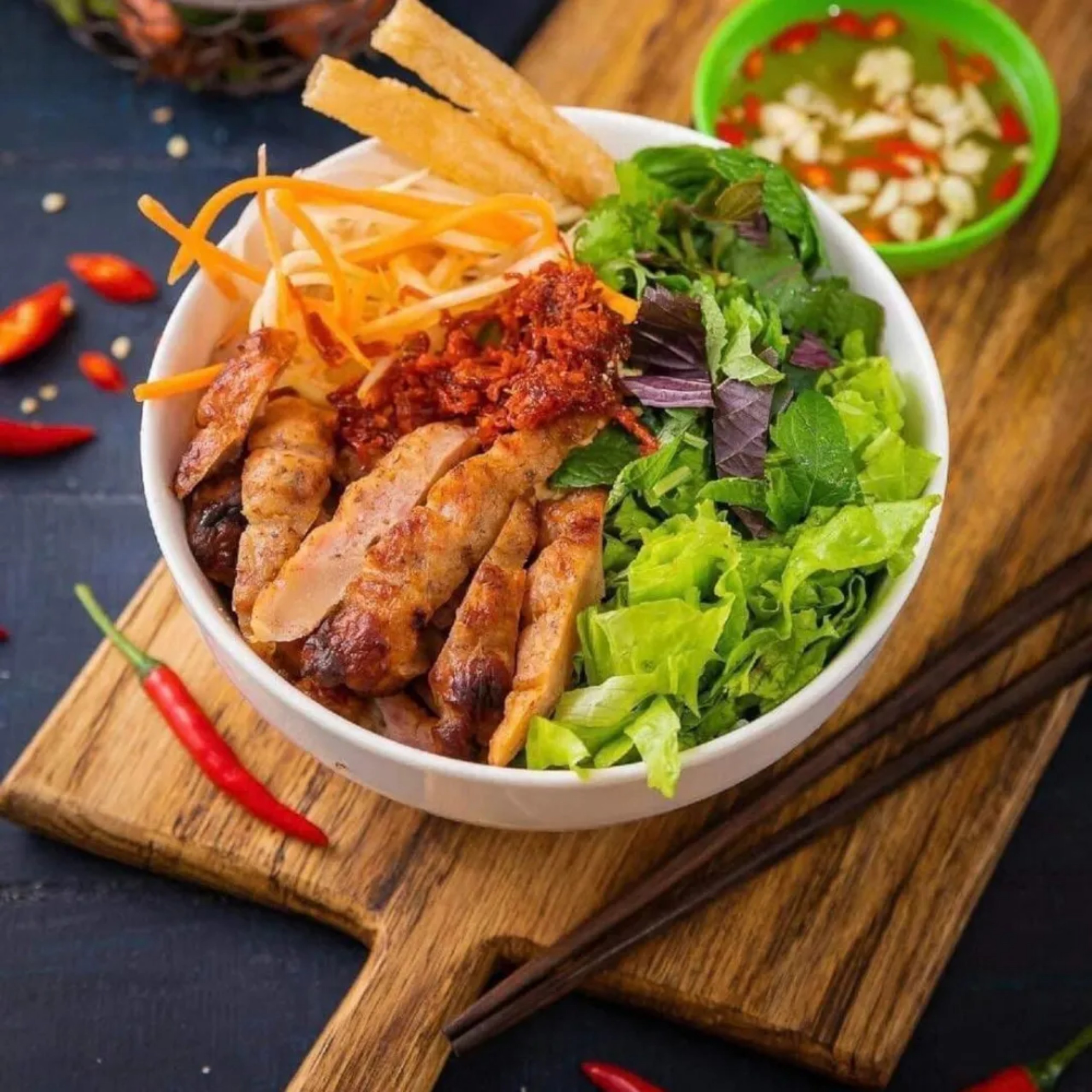 huntee-nem-nuong-bun-tron-trieu-khuc