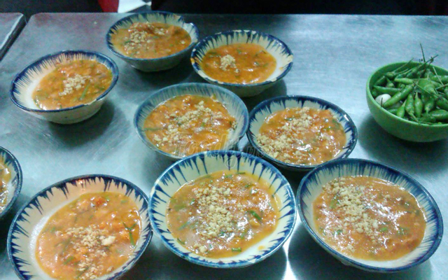 quan-trang-mi-quang-banh-beo-lu-gia