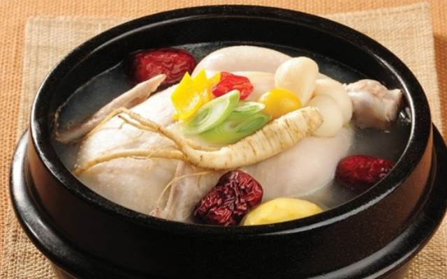 ngoc-diep-ga-tan-thuoc-bac-nghi-tam