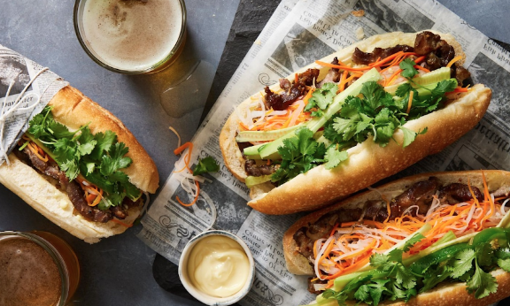 banh-mi-hoi-an-oi-can