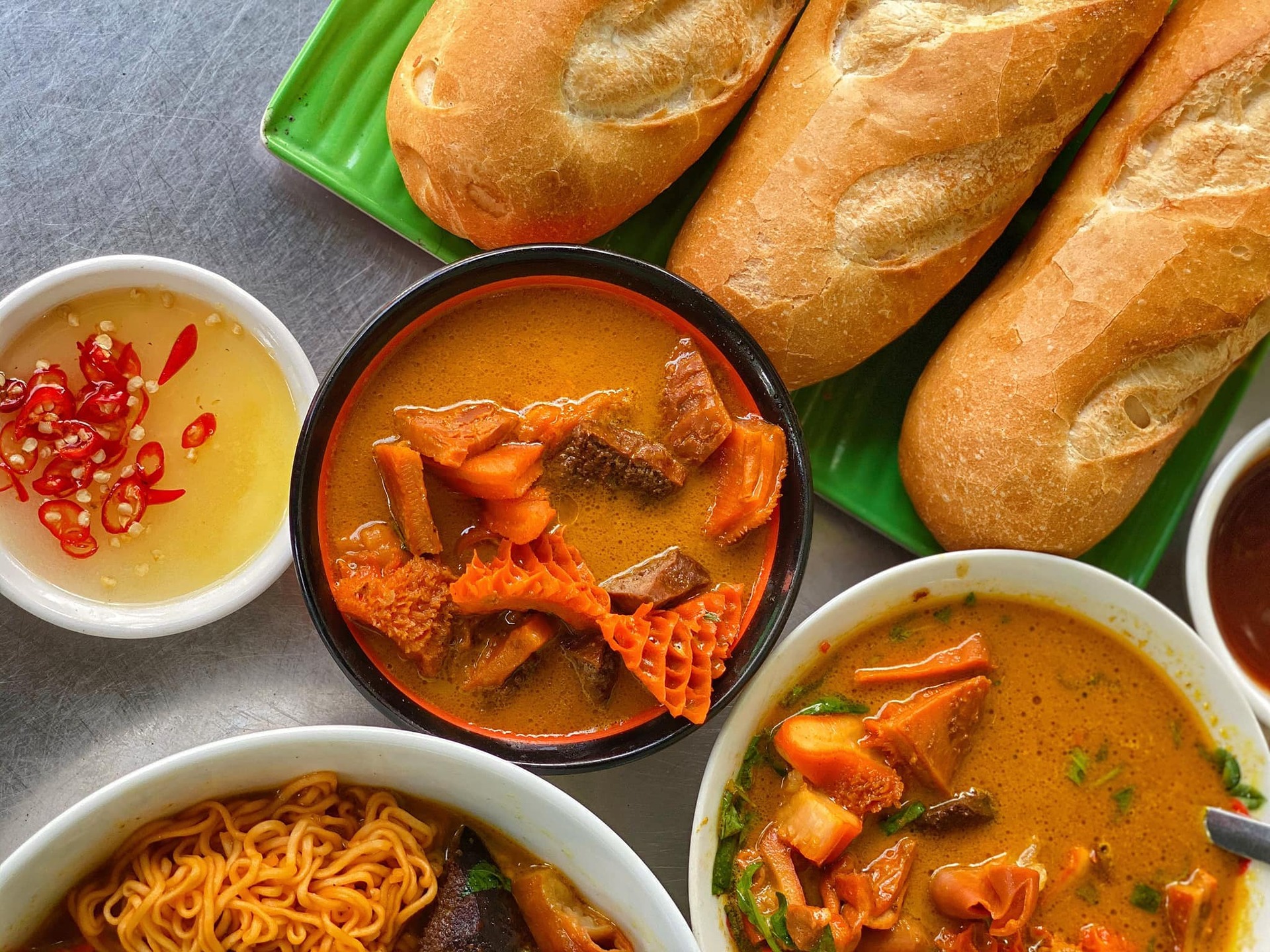 pha-lau-bo-bo-kho-mr-beo-van-kiep