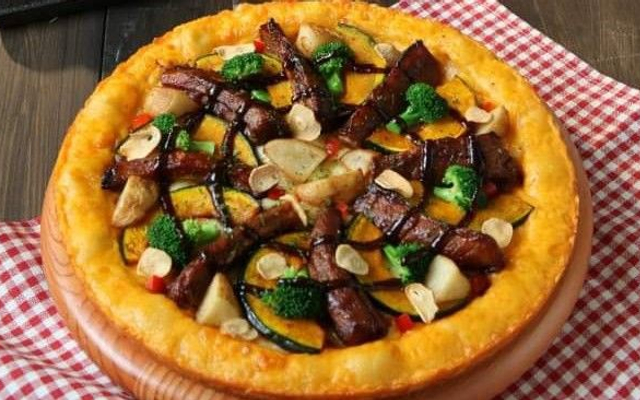 umbala-pizza-mi-y-com-bo-lo-ngo-thi-sy