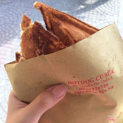 cu-sua-hot-dog-nguyen-du