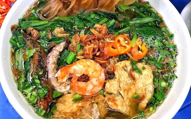 uc-my-quan-banh-a-cha-ca-hai-phong-phu-vien