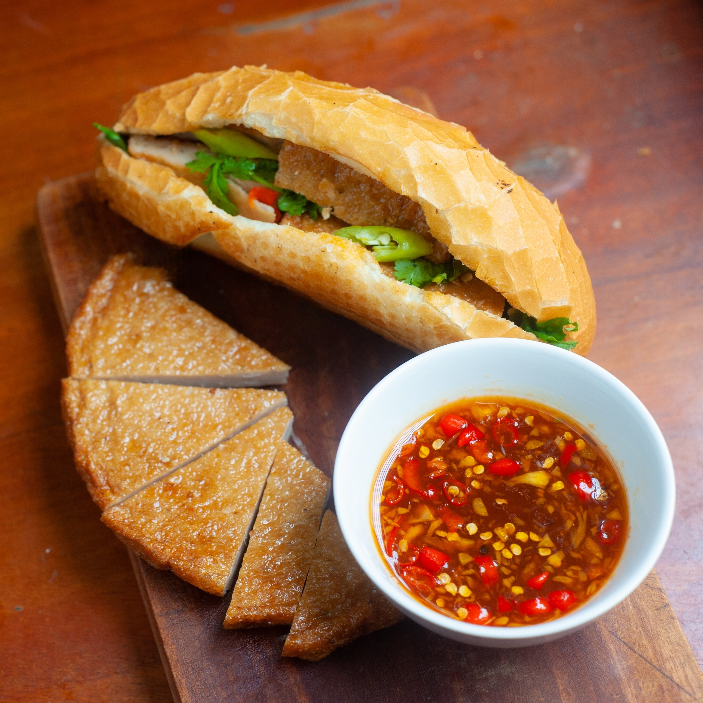 banh-mi-cha-ca-nha-trang-long-phung-bau-cat