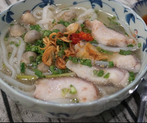 Quán-Win---Bánh-Canh-Cá-Lóc,-Bún-Mọc---Hương-Lộ-2