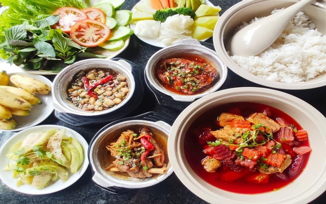 dollar-coffee-house-iem-tam-com-van-phong-quang-trung