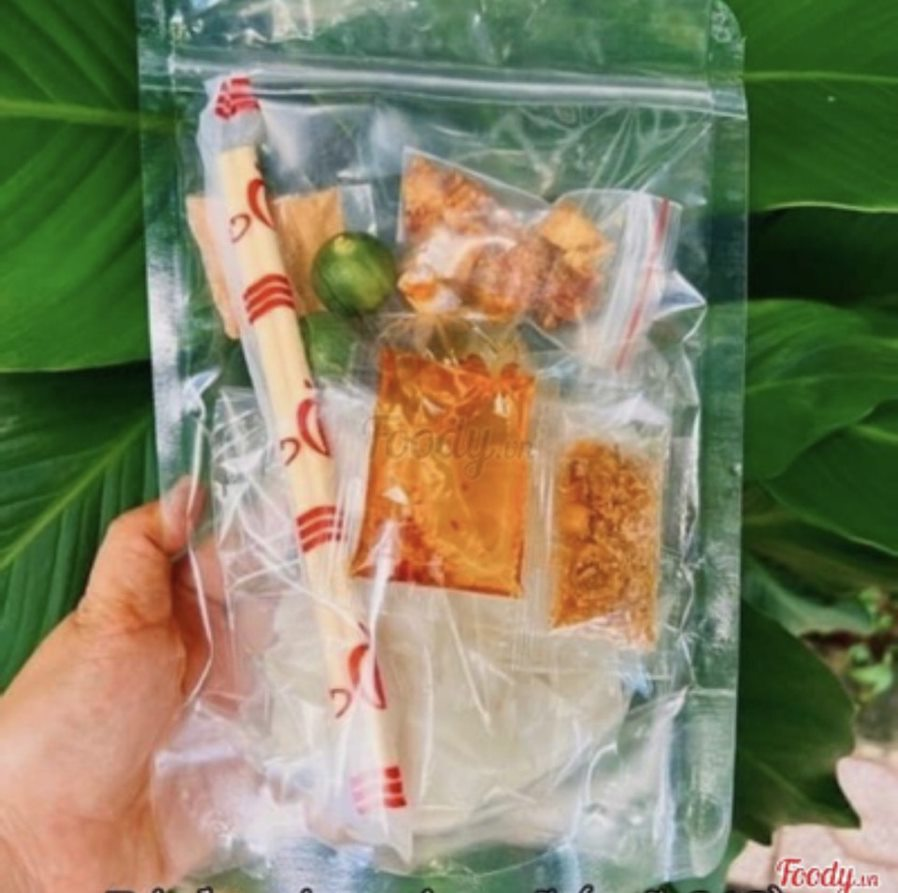 banh-trang-tron-top-mo-muoi-nhuyen-toi-phi-sate-cay-ma-5