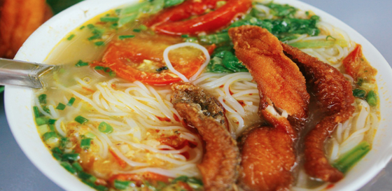 Anh-Dũng---Bún-Cá-&-Bánh-Đa-Cá---Hoàng-Đạo-Thành