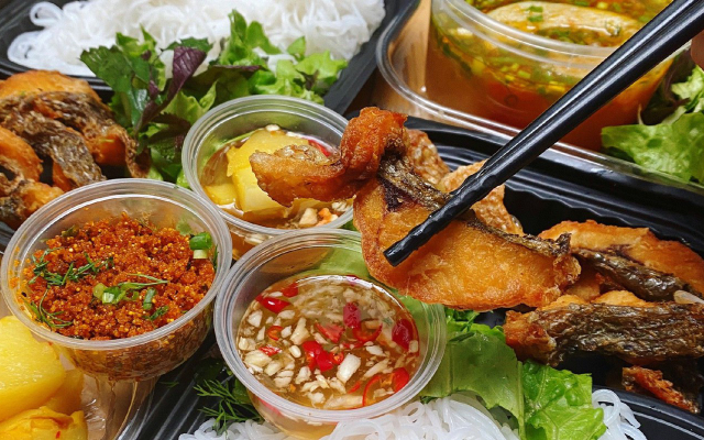 uncle-thai-thit-xien-nuong-thai-kim-nguu