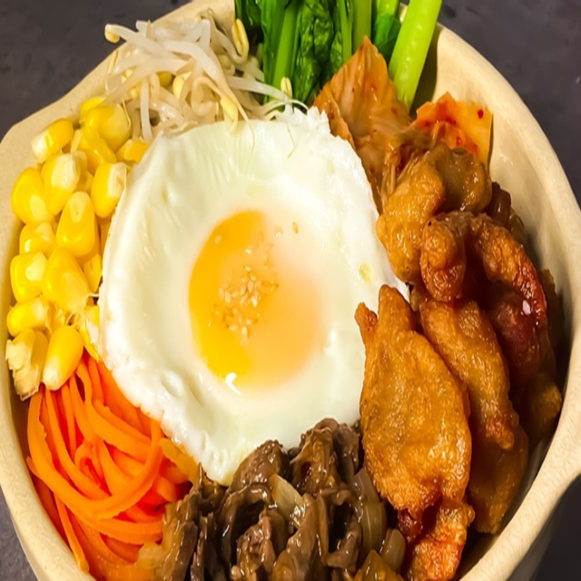 taka-com-tron-mi-tuong-en-tokbokki-quoc-lo-1a