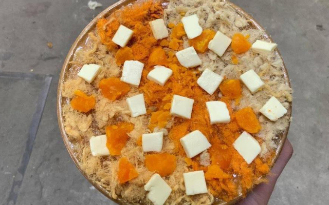 tiem-banh-bong-lan-trung-muoi