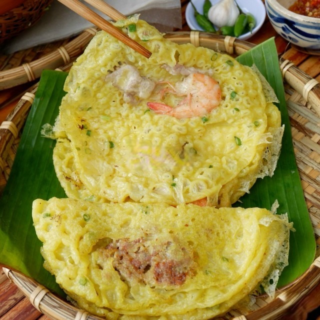 anh-nam-tra-khuc-banh-xeo-quang-ngai-vo-thanh-trang