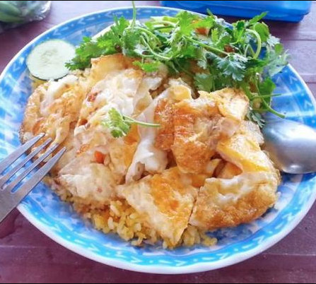 mong-ao-nui-xao-com-chien-phan-van-khoe