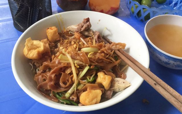 hang-banh-a-cua-mien-tron-khuong-trung