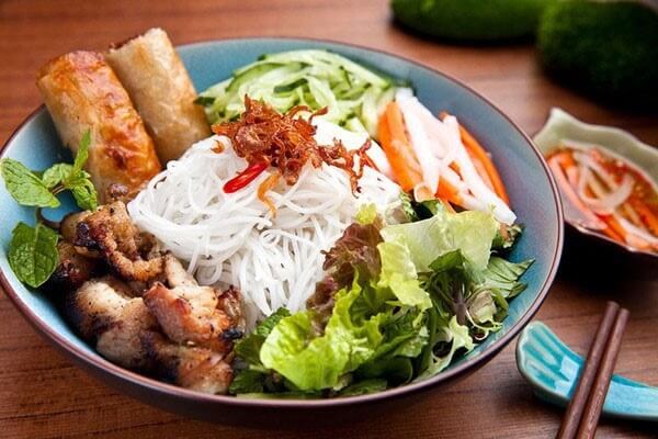 Bún-Thịt-Nướng-&-Nem-Nướng-Nha-Trang---Giải-Phóng
