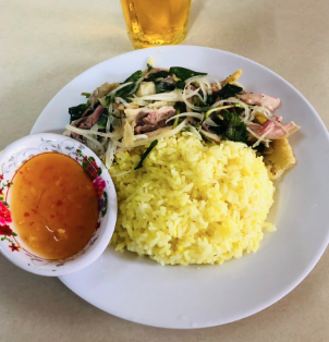 Quán-Gà-Ta-Tam-Kỳ-Six-P---Nguyễn-Ảnh-Thủ