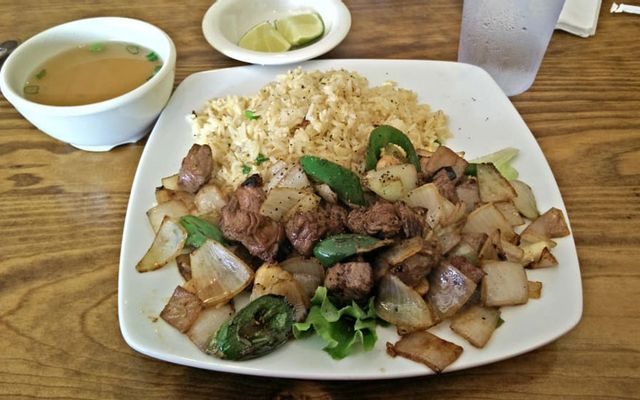 ong-map-com-chien-bo-luc-lac-tran-nao