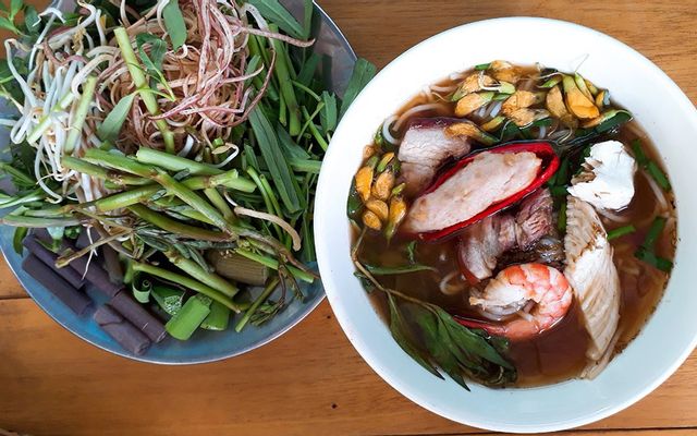 co-hai-bun-mam-bun-thai-ha-huy-giap