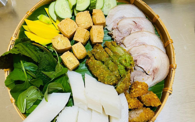 cau-am-bun-au-mam-tom-ly-phuc-man