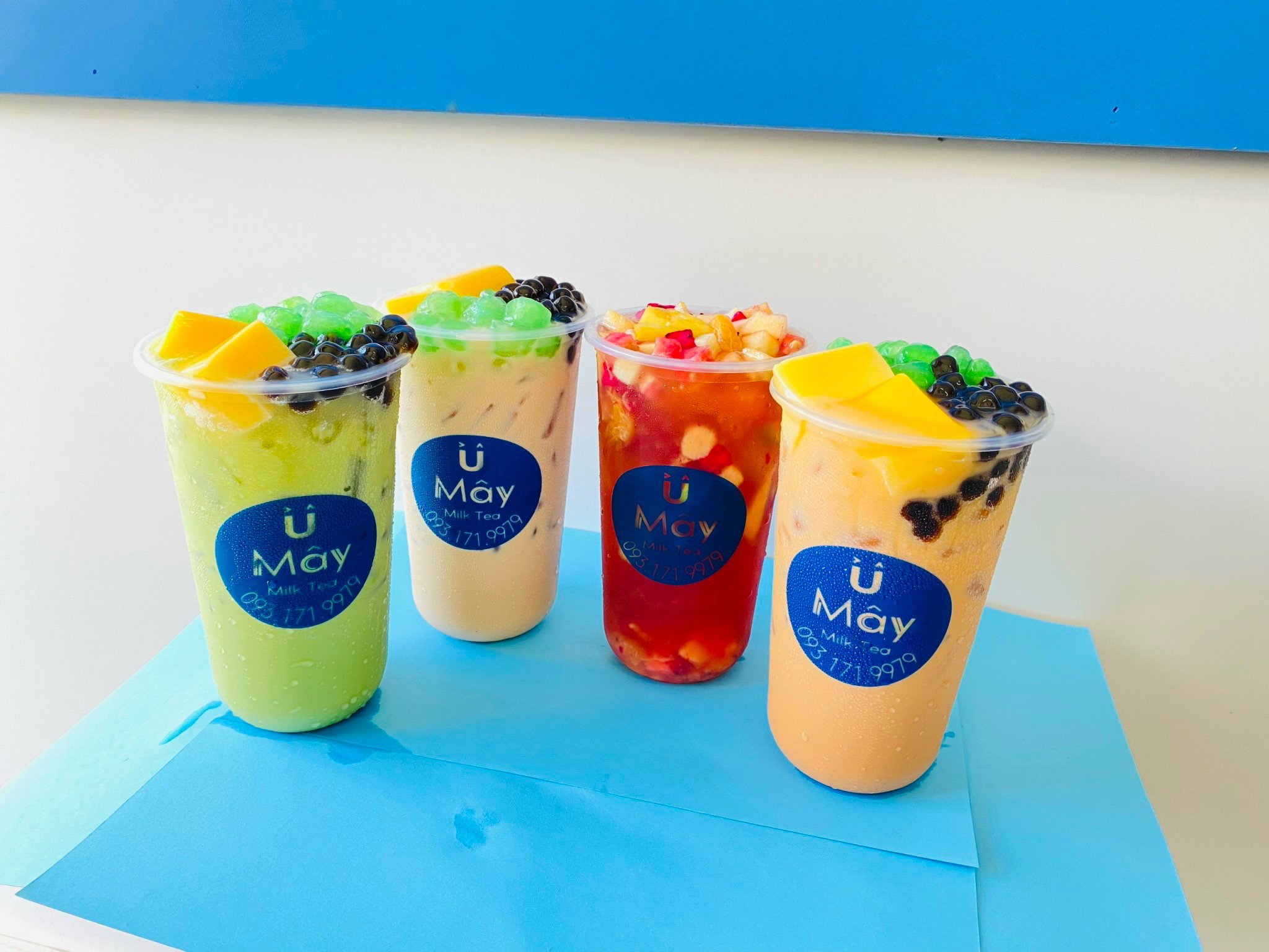 tiem-tra-trai-cay-may-tra-sua-an-vat-phan-van-hon