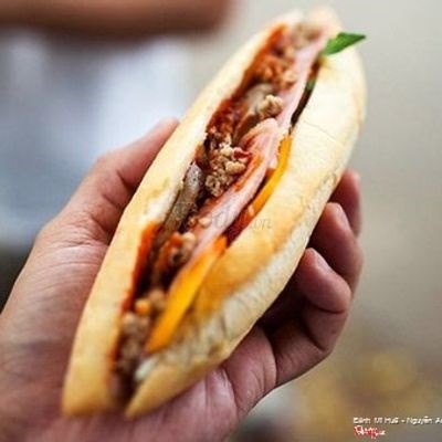 quang-trung-banh-mi-hue-ai-tu