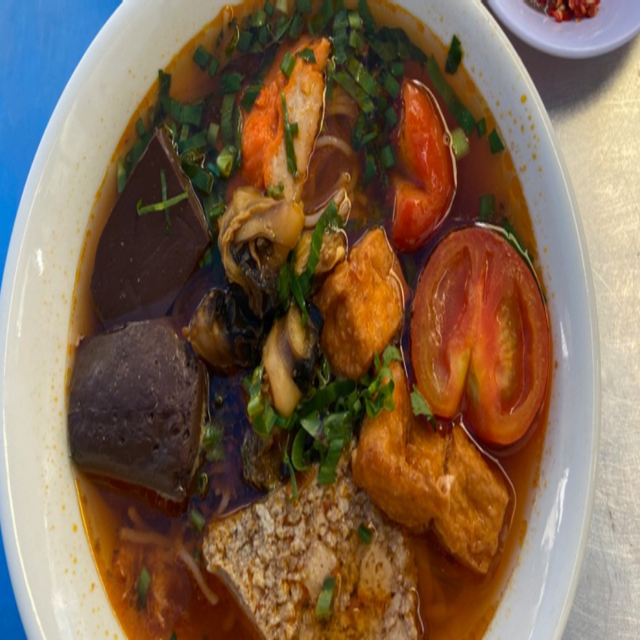 bun-rieu-cua-ut-chi-bui-inh-tuy