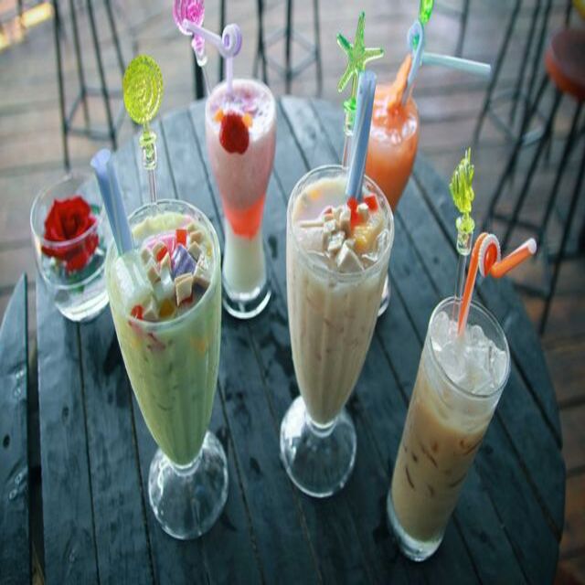 meow-tea-nguyen-ba-luat