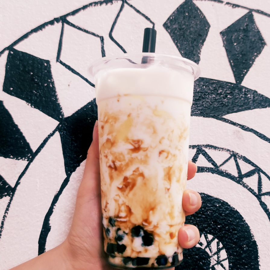 tra-sua-hem-pham-hung