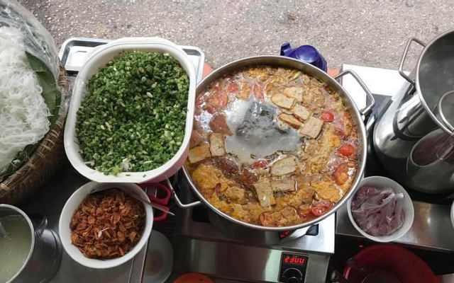 Bún-Riêu-Cua-1194-Đường-Láng---Bún-Riêu-Cua-Chả-Nướng---Đường-Láng