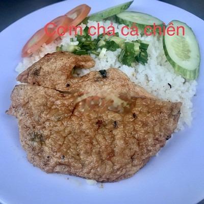 com-tam-cha-ca-chien