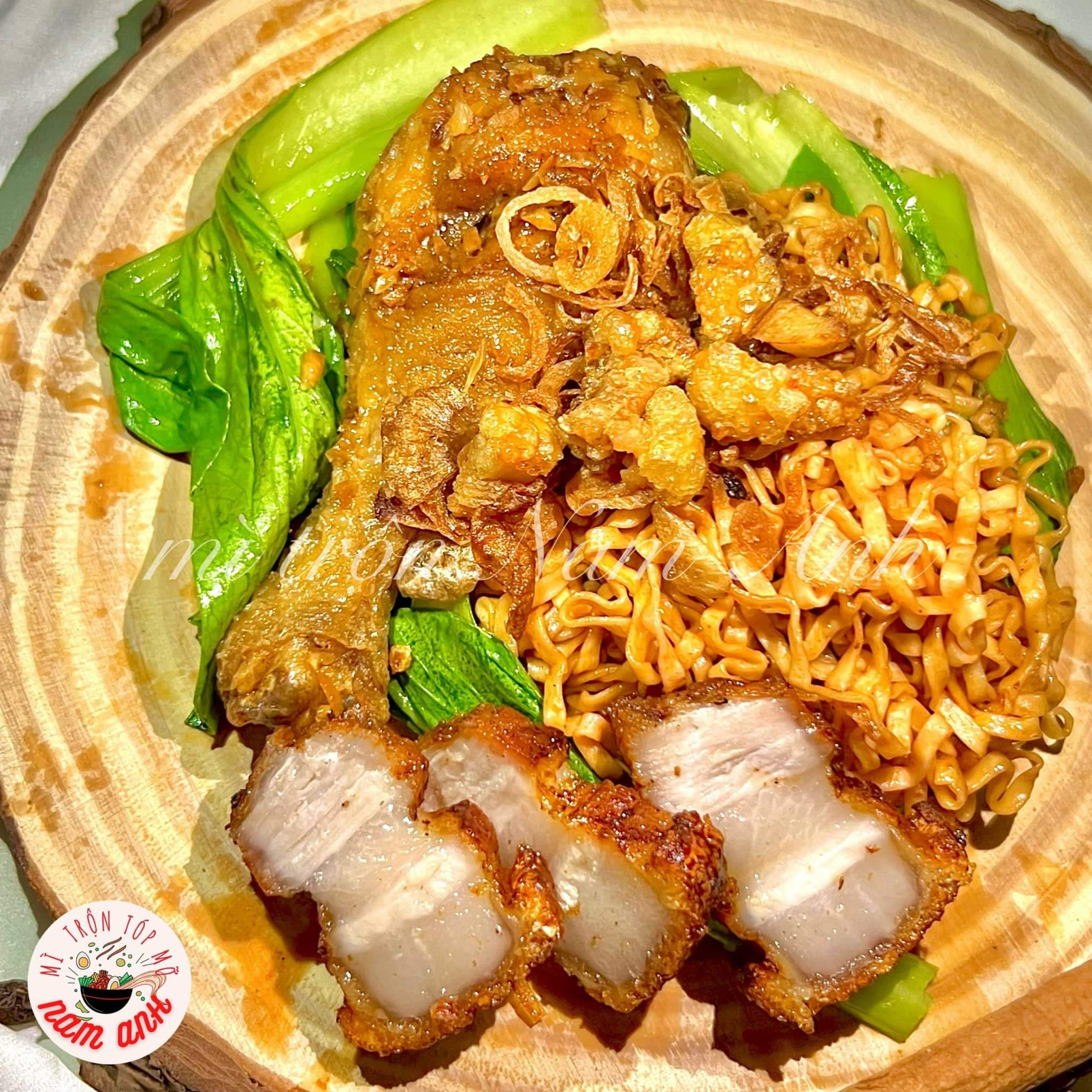 mi-tron-nam-anh-ung-van-khiem