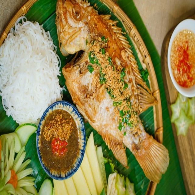 Bá-Cháy-Bù-Chét---Bánh-Tầm-Bì-Xíu-Mại---Cao-Thắng