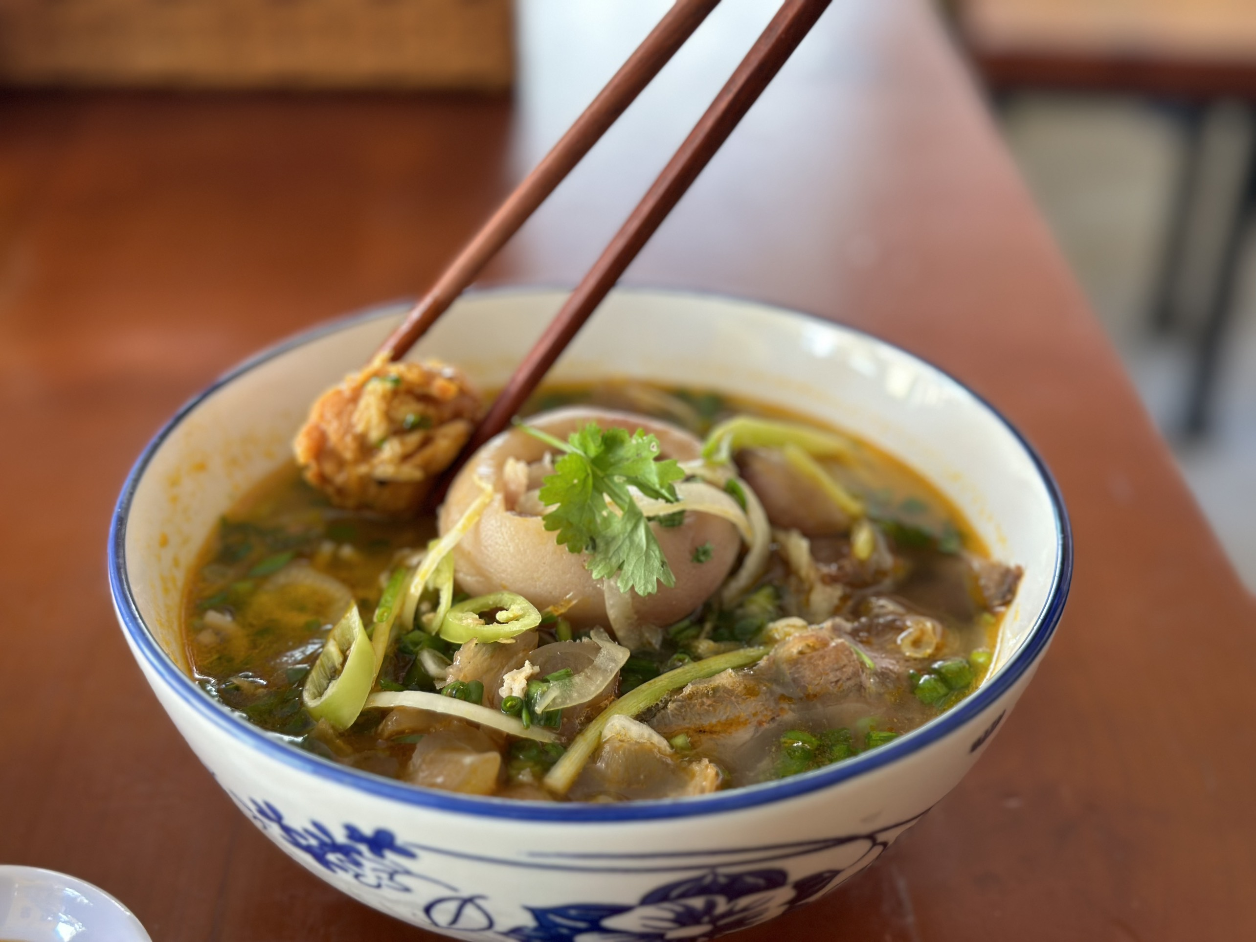 bun-bo-hue-ty-loan-mai-van-vinh