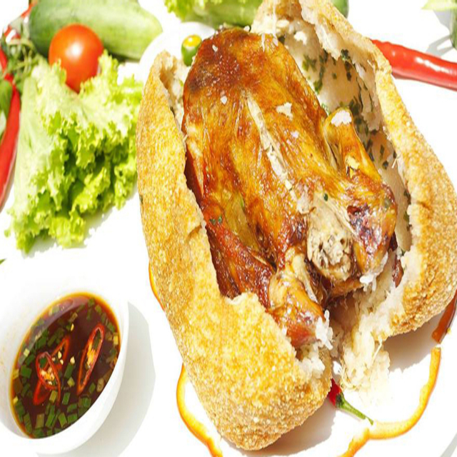 ga-ai-phat-nguyen-canh-di