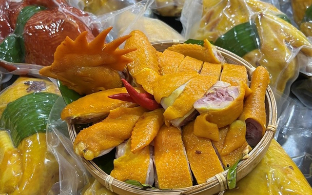 ga-u-muoi-co-hanh-ong-thang