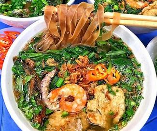 banh-a-cua-co-huyen-nguyen-van-huong