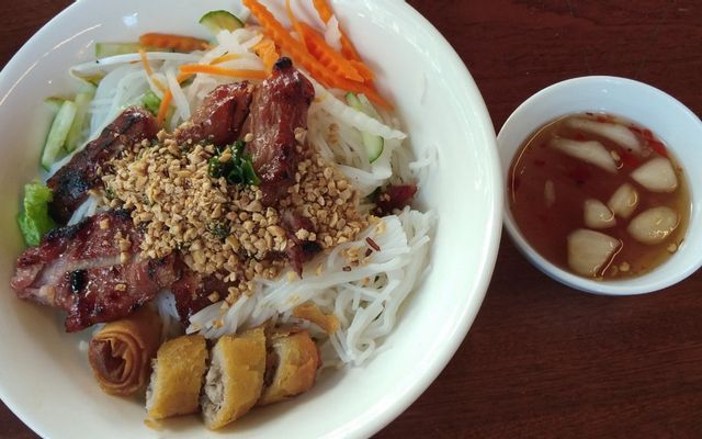 Bảo-Bảo---Bún-Thịt-Nướng-Nem-Nướng-Chả-Giò---Xóm-Chiếu