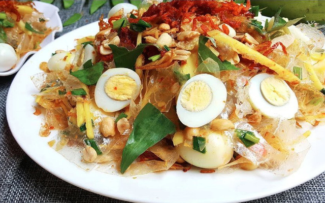 sai-gon-ngon-banh-trang-tron-banh-trang-cuon-nguyen-hau