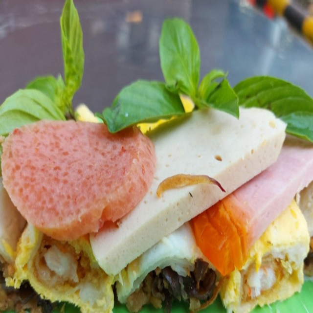 viet-hoa-banh-cuon-tom-gion-tuy-ly-vuong