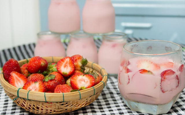 le-yaourt-sua-chua-nuoc-ep-nguyen-oanh