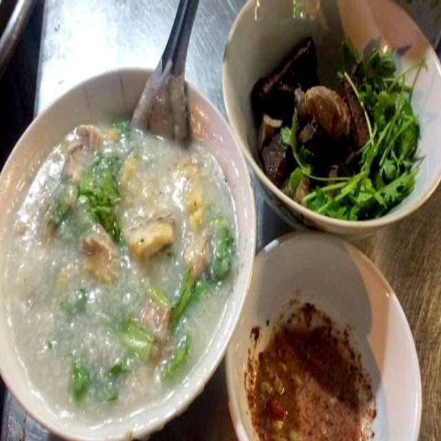 anh-loi-chao-ga-nam-tran-thai-tong