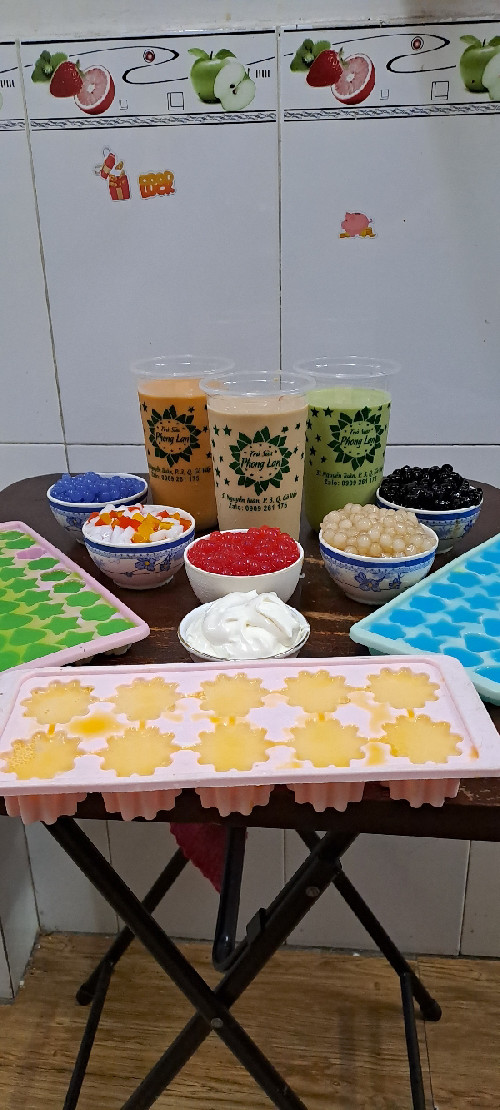 tra-sua-phong-lan-nguyen-tuan