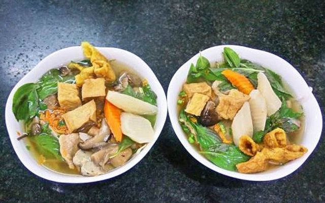 quan-272-hu-tieu-bun-rieu-chay-huynh-tan-phat