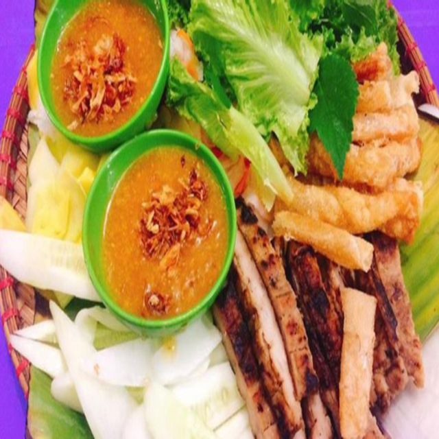 hung-viet-nem-nuong-nha-trang-nghia-tan