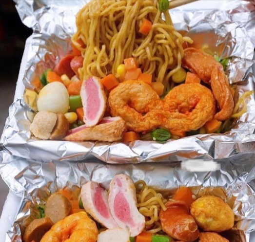 an-vat-nha-su-banh-trang-my-tron-nguyen-van-giap