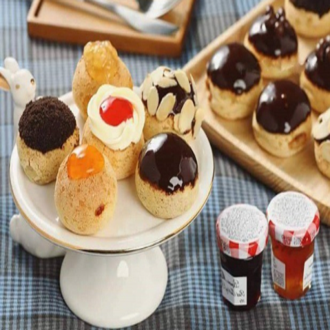 tiem-banh-littlecroissant-lac-long-quan