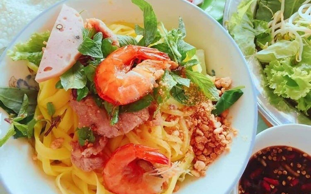 mi-quang-banh-canh-ca-loc-40d-hoa-binh
