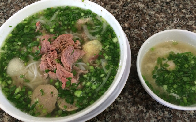 Phở-Cô-Lệ---Đường-Số-1